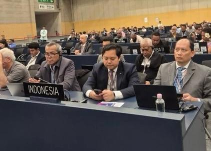 Pemerintah indonesia menegaskan komitmennya untuk menjaga dan memperkuat perlindungan situs warisan dunia alam indonesia dalam sidang komite warisan dunia ke 48  di busan